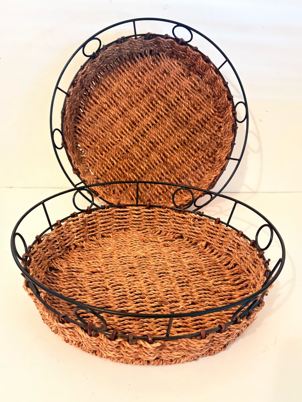 2 Woven Wicker Black Metal Frame Round Serving Display Basket Farmhouse Decor